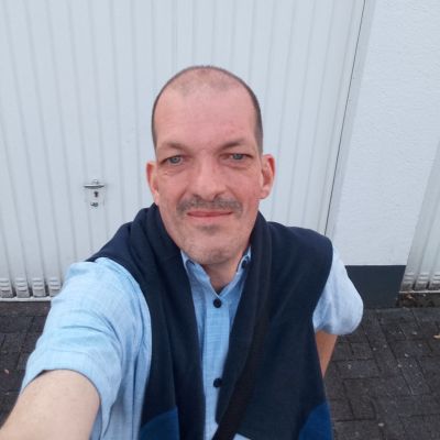 RasierterEr77 RasierterEr77
